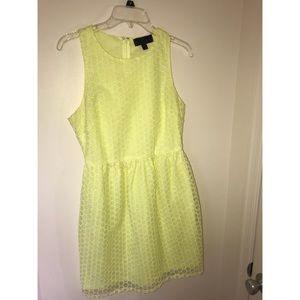 Fun, vibrant yellow dress!